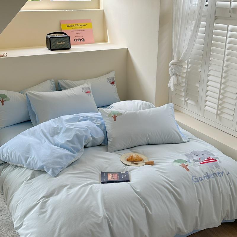 Комплект из четырех предметов из длинноволокнистого хлопка, пододеяльник из чистого хлопка, комплект из трех предметов из хлопковой простыни 1.2m bed
Комплект из четырех предметов из длинноволокнистого хлопка, пододеяльник из чистого хлопка, комплект из трех предметов из хлопковой простыни 1.2m bed