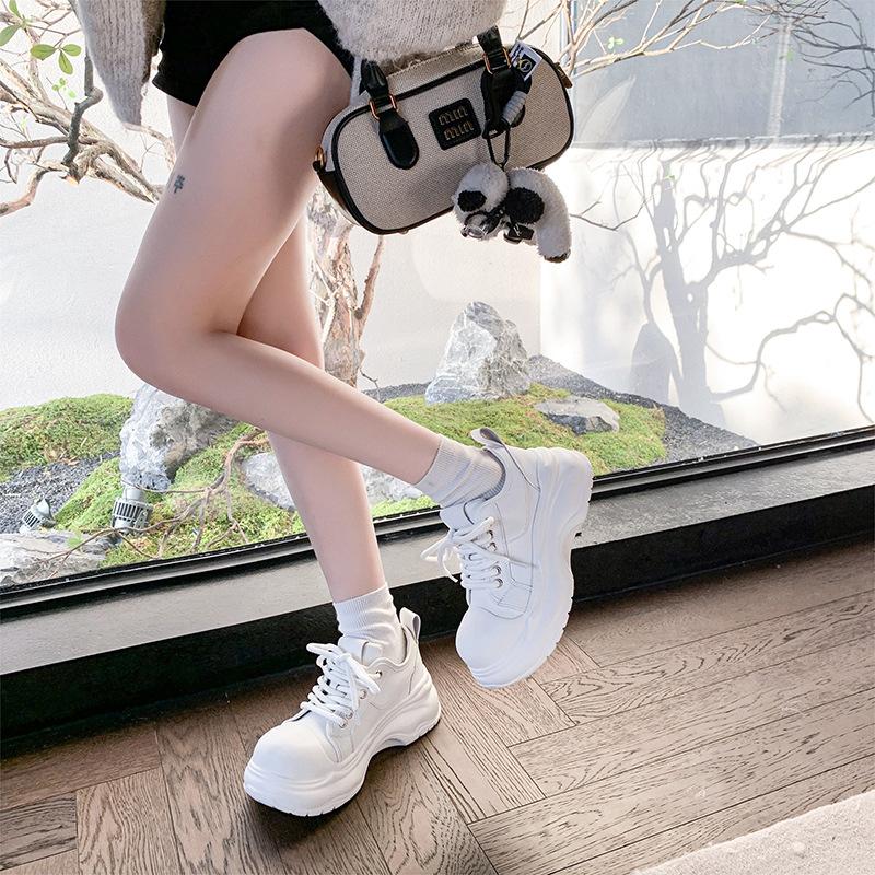 Spring new fashionable versatile thick-soled height-increasing little white shoes girls super soft round head lace-up sports and leisure shoes 35
Spring new fashionable versatile thick-soled height-increasing little white shoes girls super soft round head lace-up sports and leisure shoes 35