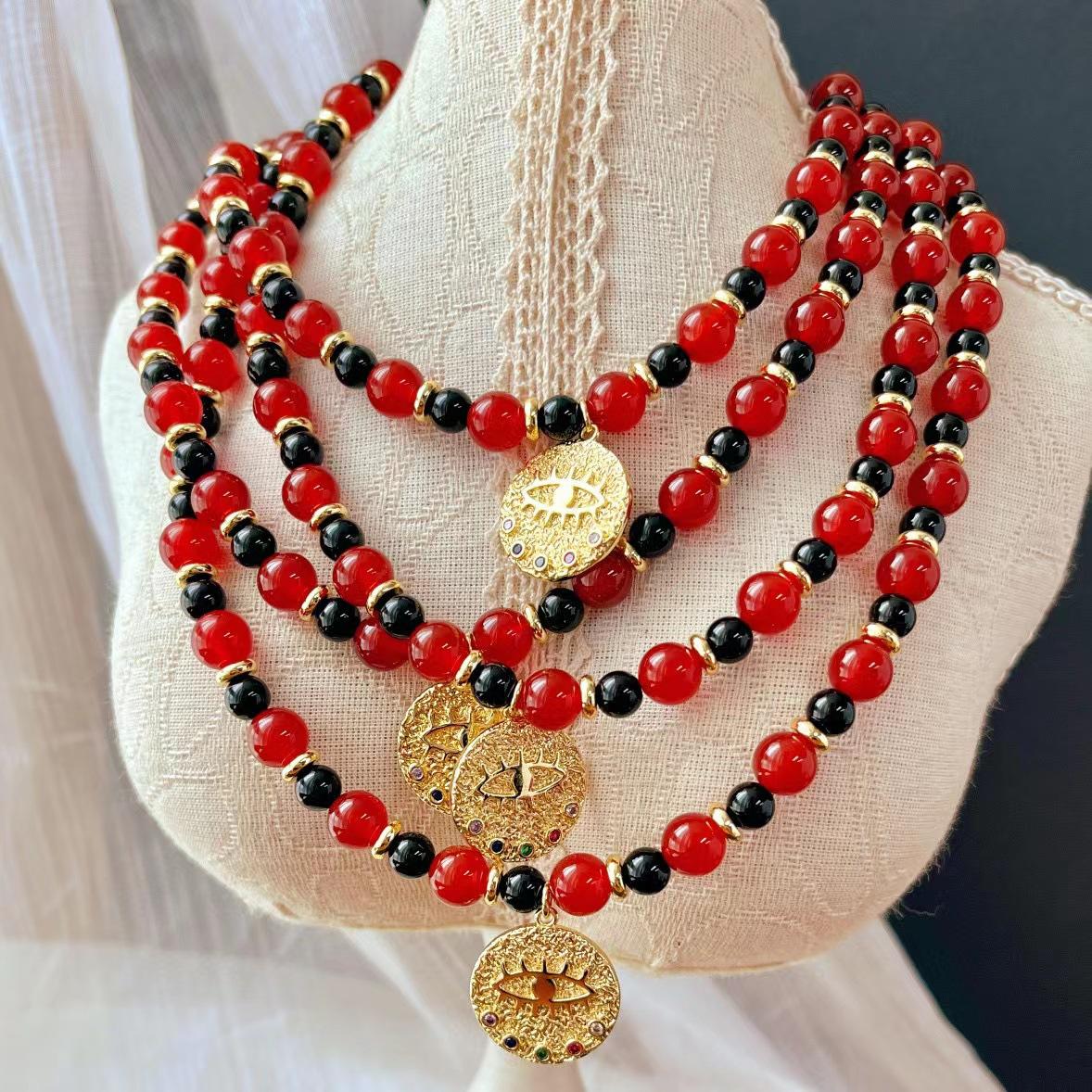 Vintage Natural Chalcedony Black Agate Devil S Eye Pendant Necklace Autumn And Winter Merard Wind Collarbone Chain
Vintage Natural Chalcedony Black Agate Devil S Eye Pendant Necklace Autumn And Winter Merard Wind Collarbone Chain