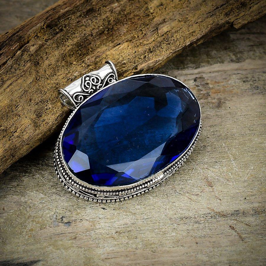 London Blue Topaz Gemstone 925 Sterling Silver Jewelry Pendant 1.58 M-137
London Blue Topaz Gemstone 925 Sterling Silver Jewelry Pendant 1.58 M-137