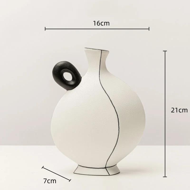 Resin Vase Abstract Geometric Black Lines Resin Handicrafts Flower Vase Flower Arrangement Home Decoration Accessories
Resin Vase Abstract Geometric Black Lines Resin Handicrafts Flower Vase Flower Arrangement Home Decoration Accessories