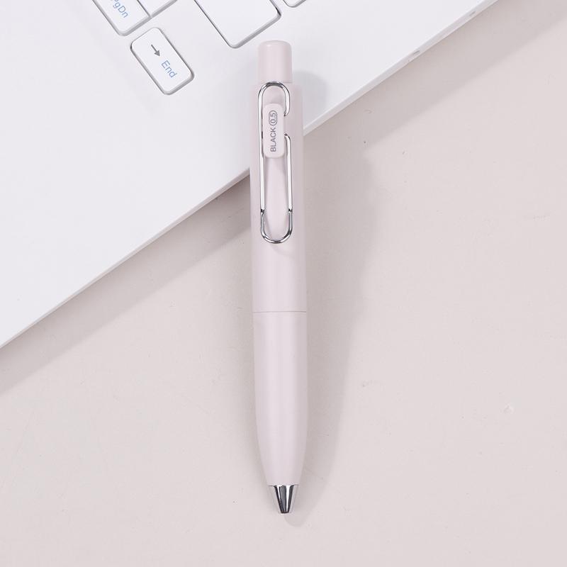 0,5 мм маленькая толстая сердечник толстая мини-карманная ручка нейтральная быстросохнущая водонепроницаемая Uniball одно нажатие портативная A5
0,5 мм маленькая толстая сердечник толстая мини-карманная ручка нейтральная быстросохнущая водонепроницаемая Uniball одно нажатие портативная A5