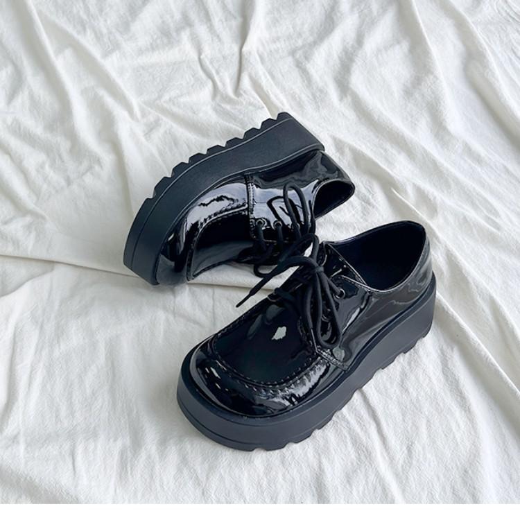 Маленькие кожаные туфли для женщин в британском стиле 2025 новая весна и лето с юбкой jk одинарные туфли черные для通勤 платформа лоферы для женщин 40 чёрный
Маленькие кожаные туфли для женщин в британском стиле 2025 новая весна и лето с юбкой jk одинарные туфли черные для通勤 платформа лоферы для женщин 40 чёрный