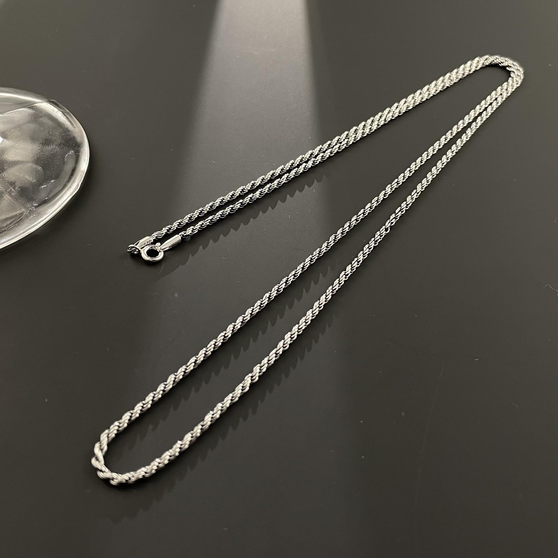 S925 Italian Sterling Silver Twisted Rope Chain - Retro Thai Silver Braided Unisex Chain 45cm
S925 Italian Sterling Silver Twisted Rope Chain - Retro Thai Silver Braided Unisex Chain 45cm