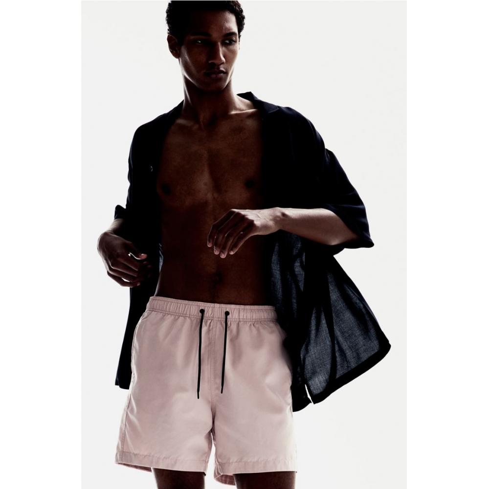 Плавки-шорты HM розовые
Плавки-шорты HM розовые