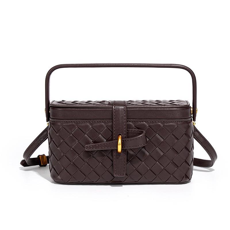 Niche Design Camera Bag Vintage All-match Box Mini Handbag Knitted Cross-body
Niche Design Camera Bag Vintage All-match Box Mini Handbag Knitted Cross-body