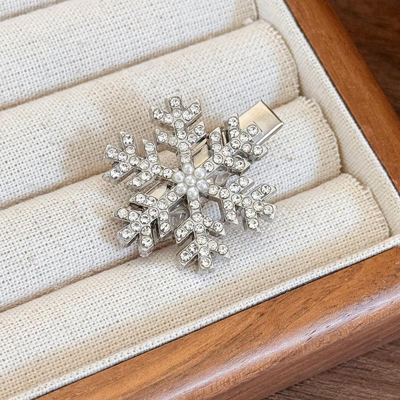 Рождественская заколка-снежинка Заколка из норки сбоку Заколка для волос Головной убор Заколка для волос
Рождественская заколка-снежинка Заколка из норки сбоку Заколка для волос Головной убор Заколка для волос