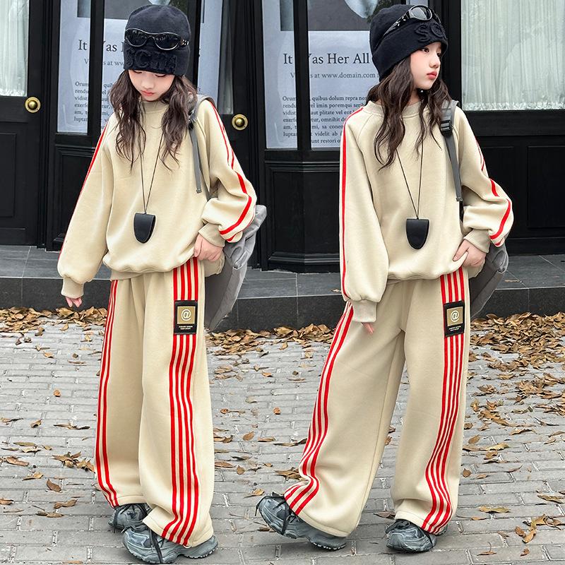 Girls Trendy Spring/Autumn Sweatshirt Set 2025 - Korean Style Fashionable Two-Piece for Kids 170 cm
Girls Trendy Spring/Autumn Sweatshirt Set 2025 - Korean Style Fashionable Two-Piece for Kids 170 cm