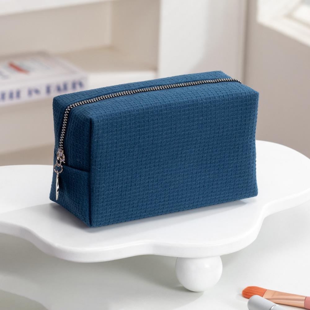 New Solid Color Makeup Bag Square Smooth Zipper Cosmetic Bag Toiletry Bag Home Travel темно-синього кольору
New Solid Color Makeup Bag Square Smooth Zipper Cosmetic Bag Toiletry Bag Home Travel темно-синього кольору