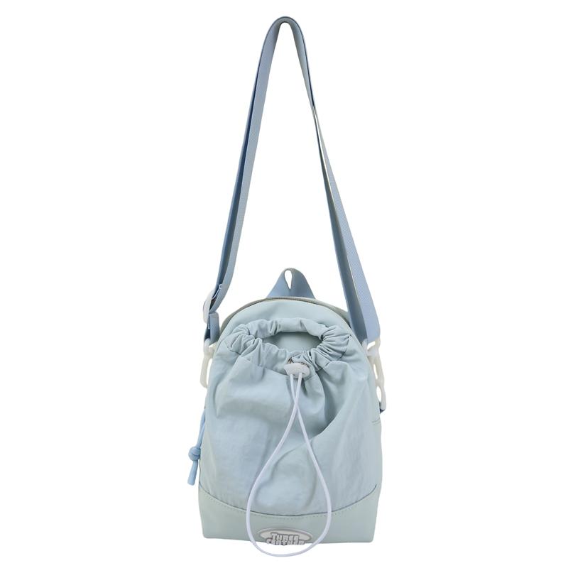 Спортивная маленькая женская сумка для мобильного телефона сумка через плечо с завязками синий
Спортивная маленькая женская сумка для мобильного телефона сумка через плечо с завязками синий