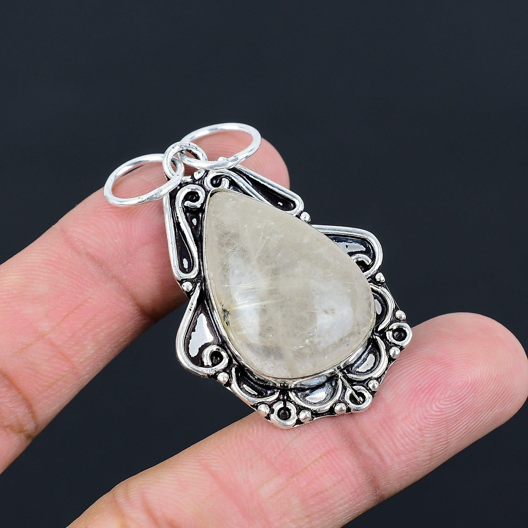 Подарок на день рождения для нее Подвеска с натуральным золотистым рутиловым драгоценным камнем из стерлингового серебра 925 пробы
Подарок на день рождения для нее Подвеска с натуральным золотистым рутиловым драгоценным камнем из стерлингового серебра 925 пробы