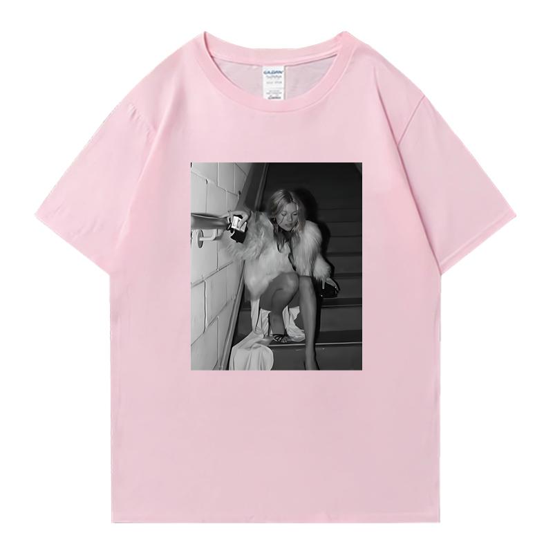 Fashion Kate Moss Vintage Graphic Street Hip Hop short sleeve t-shirts Men Women 100% Cotton Oversized Summer Tee shirt Unisex 4XL
Fashion Kate Moss Vintage Graphic Street Hip Hop short sleeve t-shirts Men Women 100% Cotton Oversized Summer Tee shirt Unisex 4XL
