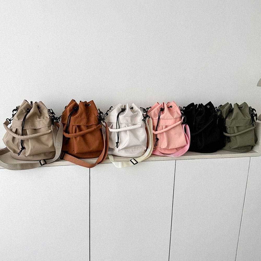 Portable Handbag Large Capacity ToteS Simple Crossbody Shoulder Bags for Girls рожевий
Portable Handbag Large Capacity ToteS Simple Crossbody Shoulder Bags for Girls рожевий