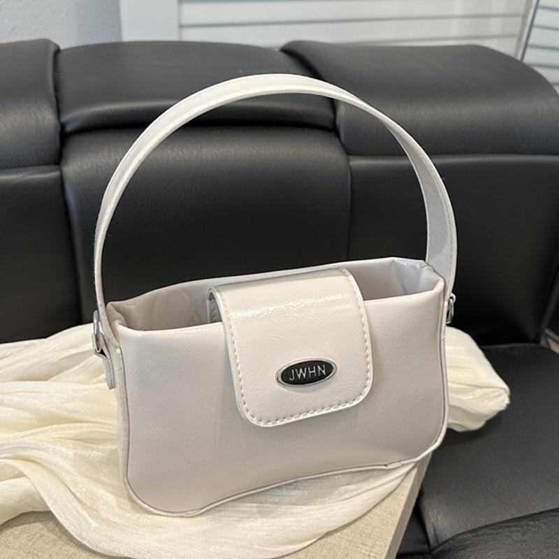 2025 autumn and winter trend women s tote bag premium design sense lightweight shoulder bag commuter messenger bag portable
2025 autumn and winter trend women s tote bag premium design sense lightweight shoulder bag commuter messenger bag portable