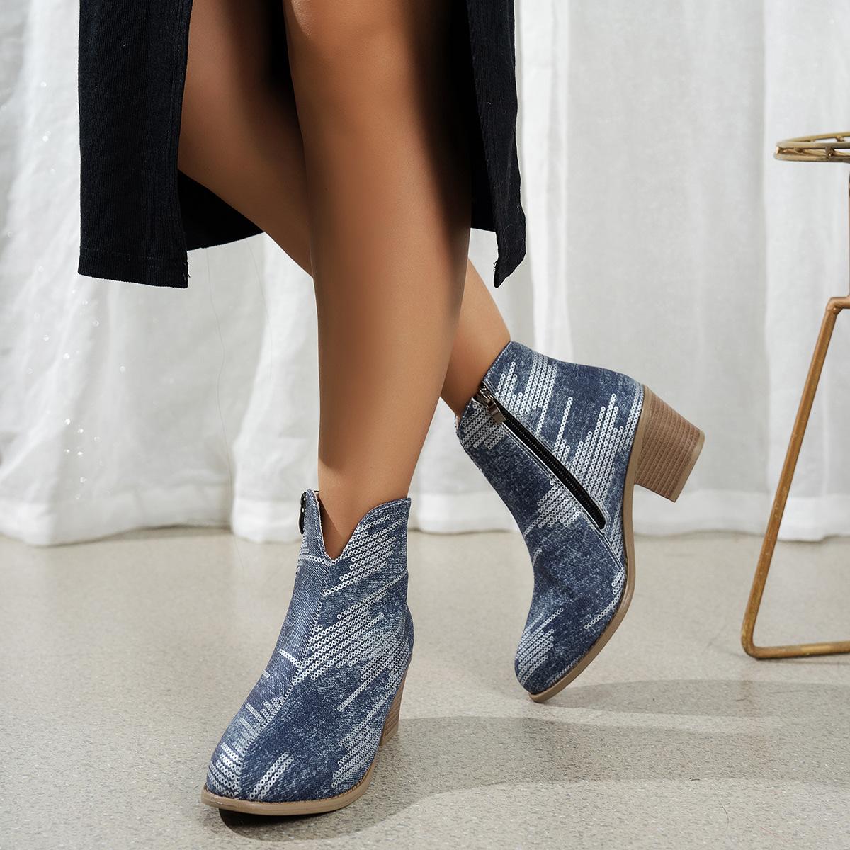 Жіночі ankle boots з гострим носком та широкою колодкою, черевики-челсі Martin на стійкому каблуці, оптові короткі черевики для жінок 43 озеро синього кольору
Жіночі ankle boots з гострим носком та широкою колодкою, черевики-челсі Martin на стійкому каблуці, оптові короткі черевики для жінок 43 озеро синього кольору