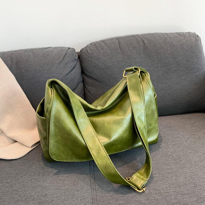 Yogodlns New Fashionable Versatile Large Capacity Soft Leather Shoulder Crossbody Bag Women Solid Color Flap Shopper Handbags 38x17x26cm
Yogodlns New Fashionable Versatile Large Capacity Soft Leather Shoulder Crossbody Bag Women Solid Color Flap Shopper Handbags 38x17x26cm