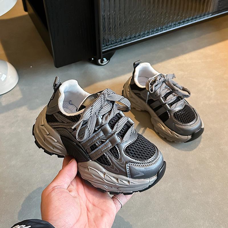 2025 Versatile Kids Sneakers: Spring & Autumn Lightweight Soft Sole Running & Casual Shoes for Boys & Girls Price for Custom Order of 2000 Pairs білий
2025 Versatile Kids Sneakers: Spring & Autumn Lightweight Soft Sole Running & Casual Shoes for Boys & Girls Price for Custom Order of 2000 Pairs білий