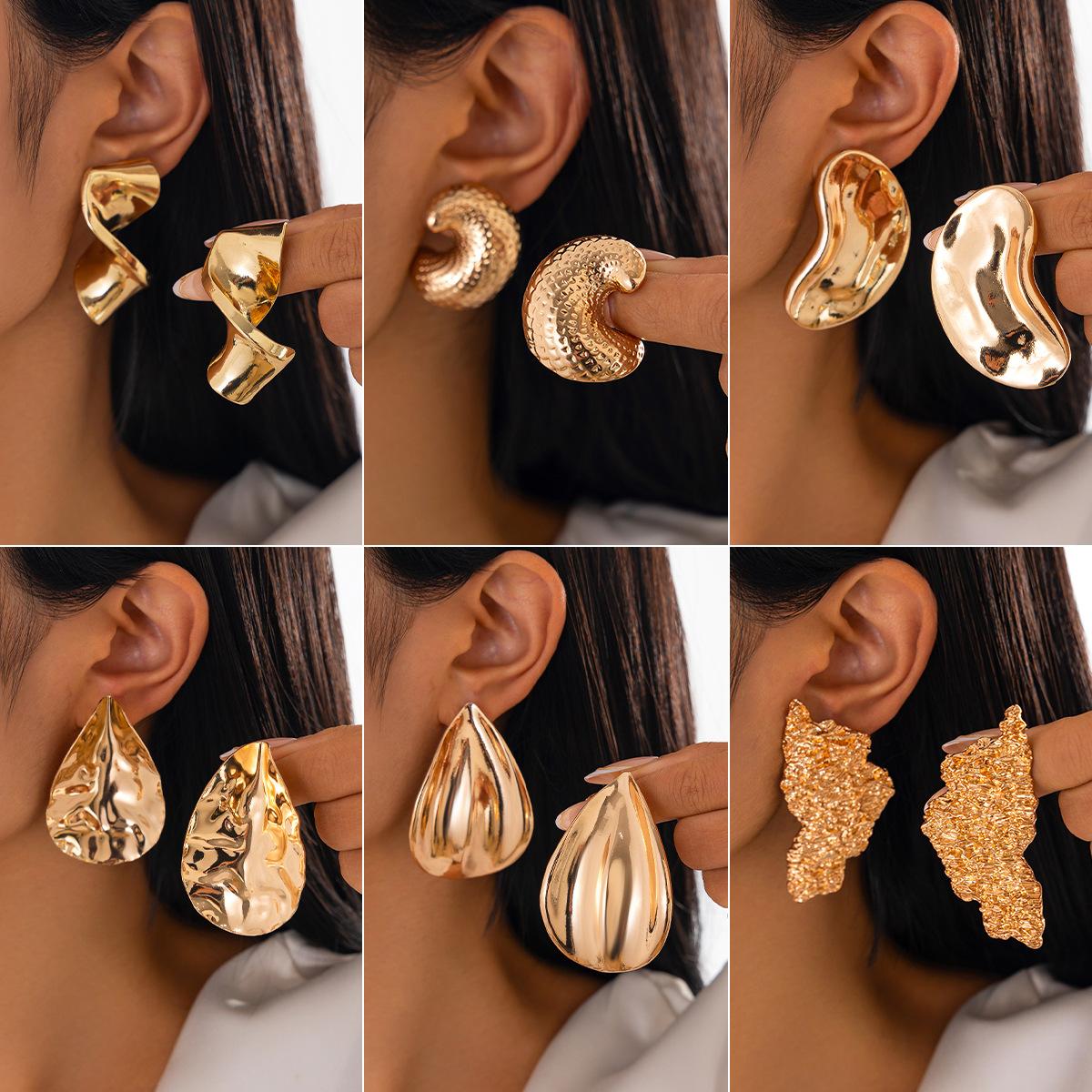 Cold wind creative irregular geometric twist fashion simple alloy water drop stud earrings female
Cold wind creative irregular geometric twist fashion simple alloy water drop stud earrings female