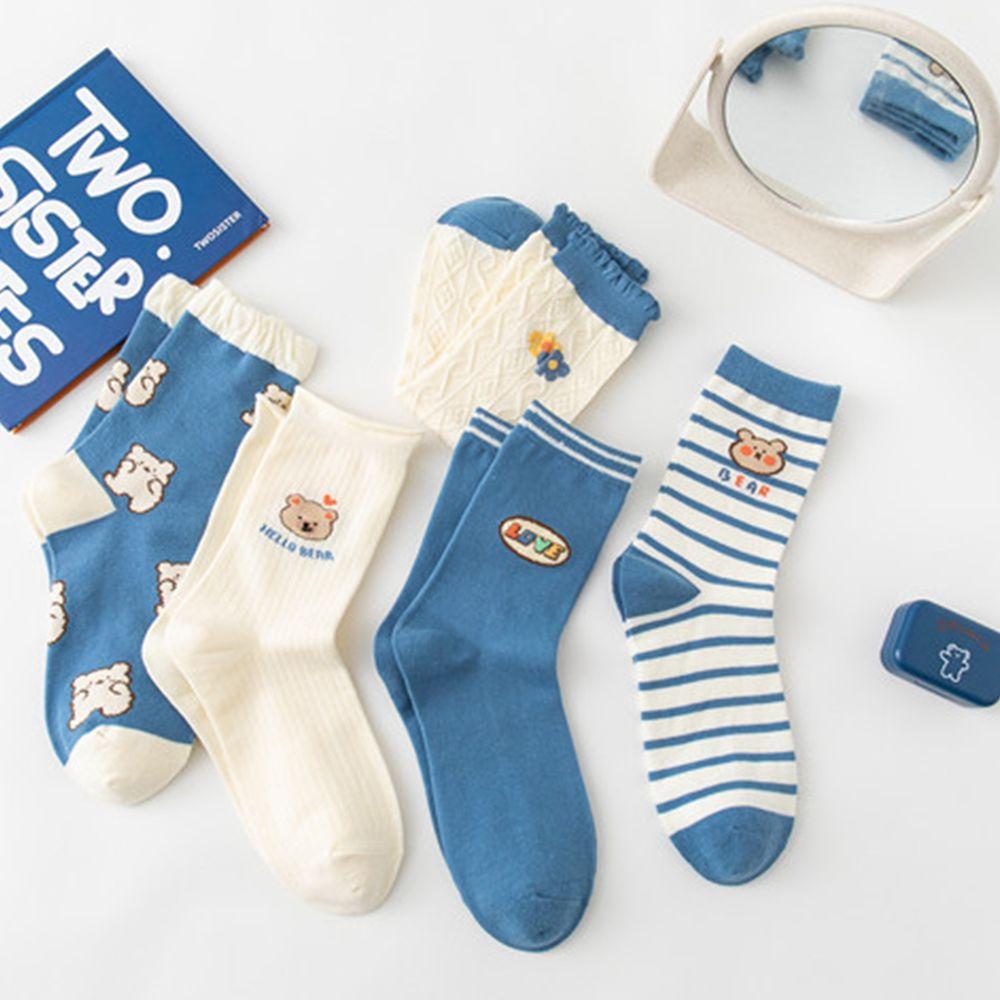 Fashion Design New Year Gift Breathable Cartoon Hosiery Korean Style Women Socks Cotton Socks Blue Bear
Fashion Design New Year Gift Breathable Cartoon Hosiery Korean Style Women Socks Cotton Socks Blue Bear