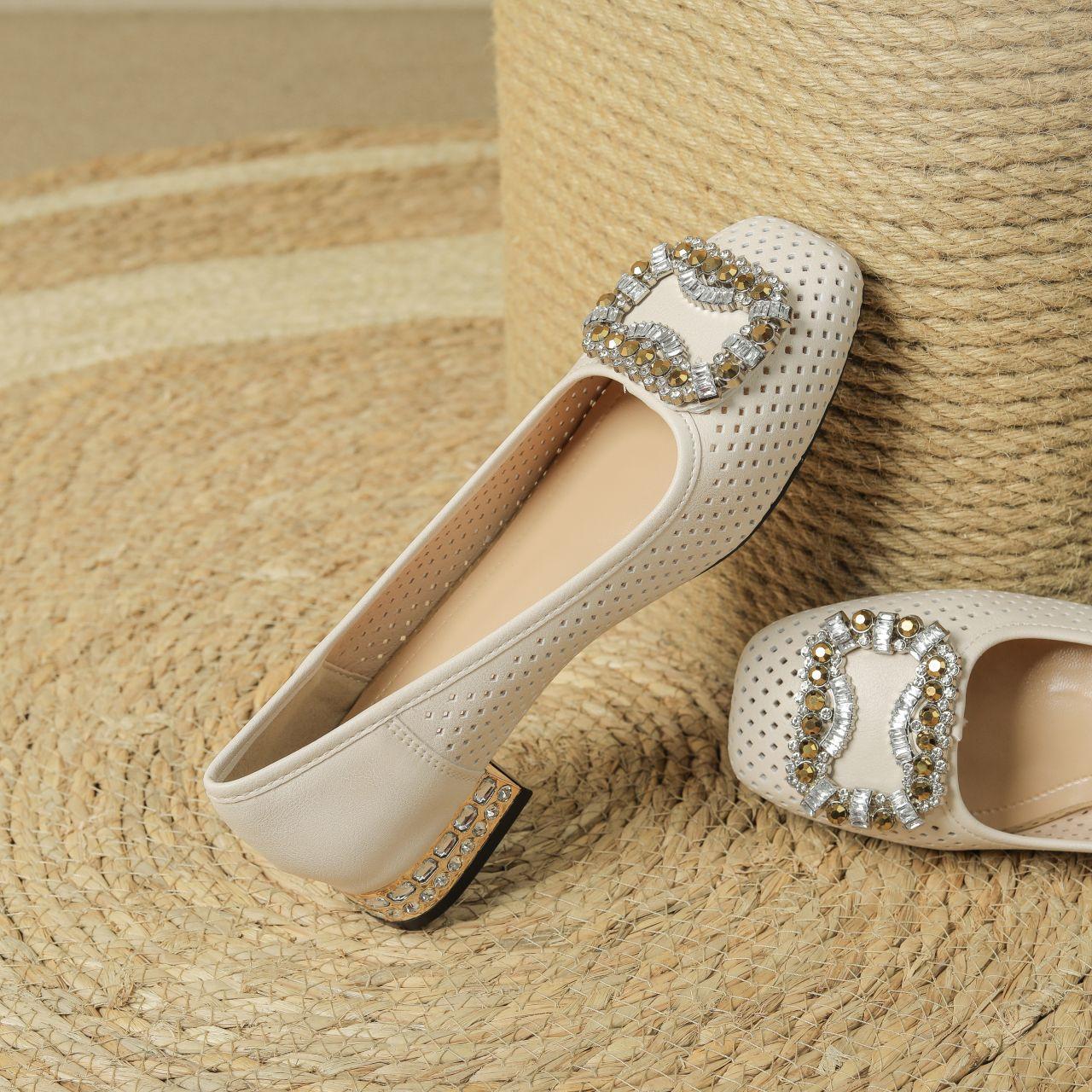 Xiaoxiangfeng hollow single shoes women s new spring and summer 2025 rhinestone thick heel breathable Mary pearl shoes ladyshoes hole shoes 35
Xiaoxiangfeng hollow single shoes women s new spring and summer 2025 rhinestone thick heel breathable Mary pearl shoes ladyshoes hole shoes 35