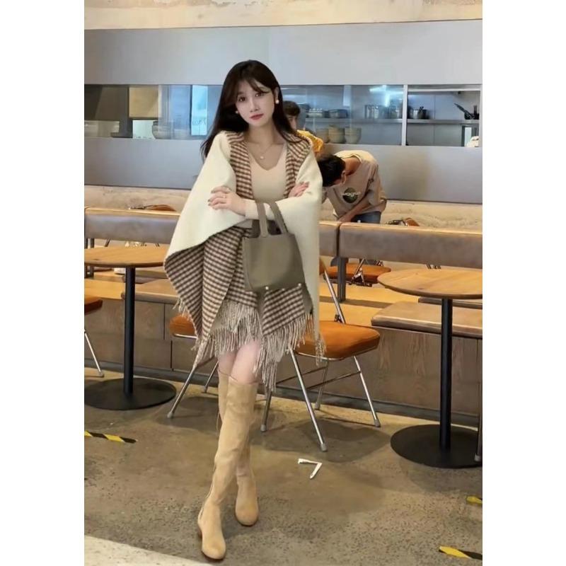 Кремовый стиль капюшона двухсторонняя бахрома шаль куртка женская накидка вязаный свитер One size
Кремовый стиль капюшона двухсторонняя бахрома шаль куртка женская накидка вязаный свитер One size