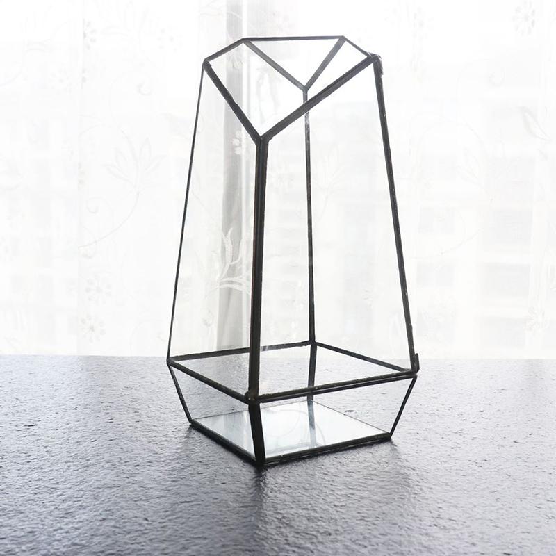 Micro Landscape Creative Flower Pot Irregular Shaped Ornament Moss Succulent Plants Glass Vase Home Decoration
Micro Landscape Creative Flower Pot Irregular Shaped Ornament Moss Succulent Plants Glass Vase Home Decoration