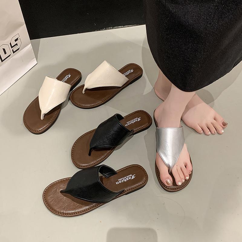 Thick-soled flip-flops for women s outer wear 2025 new summer outer wear cool slippers retro beach cool slippers 35
Thick-soled flip-flops for women s outer wear 2025 new summer outer wear cool slippers retro beach cool slippers 35