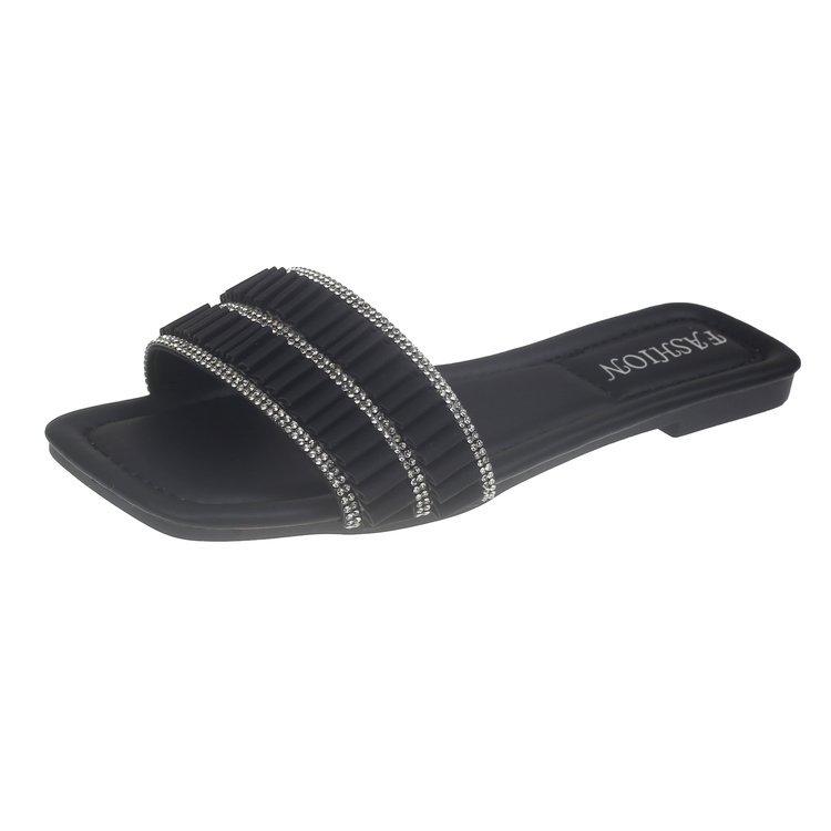 Женская обувь больших размеров для внешней торговли, модные шлепанцы на плоской подошве с перемычкой для улицы, новинка лета 2025 года, шлепанцы с квадратным носком и бусинами 35 чёрный
Женская обувь больших размеров для внешней торговли, модные шлепанцы на плоской подошве с перемычкой для улицы, новинка лета 2025 года, шлепанцы с квадратным носком и бусинами 35 чёрный
