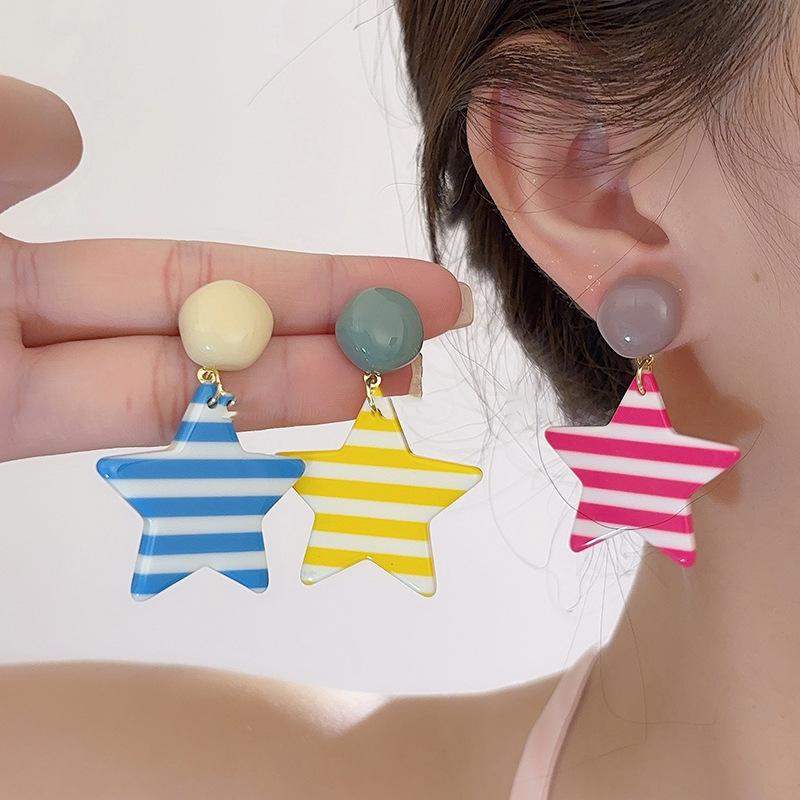 Resin star pendant earrings sweet small fresh fashion stud earrings niche cute simple earrings women
Resin star pendant earrings sweet small fresh fashion stud earrings niche cute simple earrings women