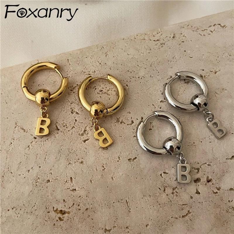 Серьги-кольца FOXANRY для предотвращения аллергии серебряного цвета INS, модные винтажные простые дизайнерские серьги в стиле панк с буквой B, кулон для вечеринки, ювелирные изделия
Серьги-кольца FOXANRY для предотвращения аллергии серебряного цвета INS, модные винтажные простые дизайнерские серьги в стиле панк с буквой B, кулон для вечеринки, ювелирные изделия