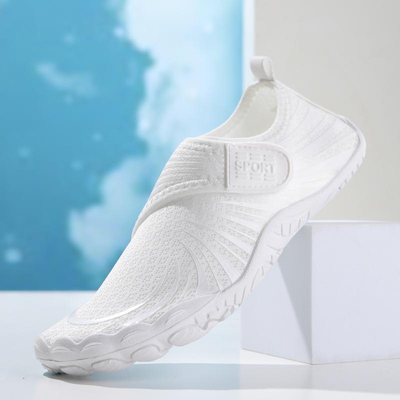 Outdoor beach shoes non-slip quick-drying children s anti-cut sea wading shoes men s and women s snorkeling creek parent-child shoes 25 yards
Outdoor beach shoes non-slip quick-drying children s anti-cut sea wading shoes men s and women s snorkeling creek parent-child shoes 25 yards