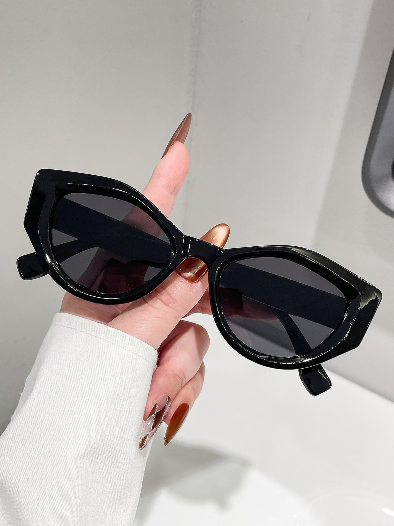 Unisex Vintage European Color Block Fashion Glasses Asymmetrical Daily Wear Driving Prescription Eyeglasses чорний
Unisex Vintage European Color Block Fashion Glasses Asymmetrical Daily Wear Driving Prescription Eyeglasses чорний