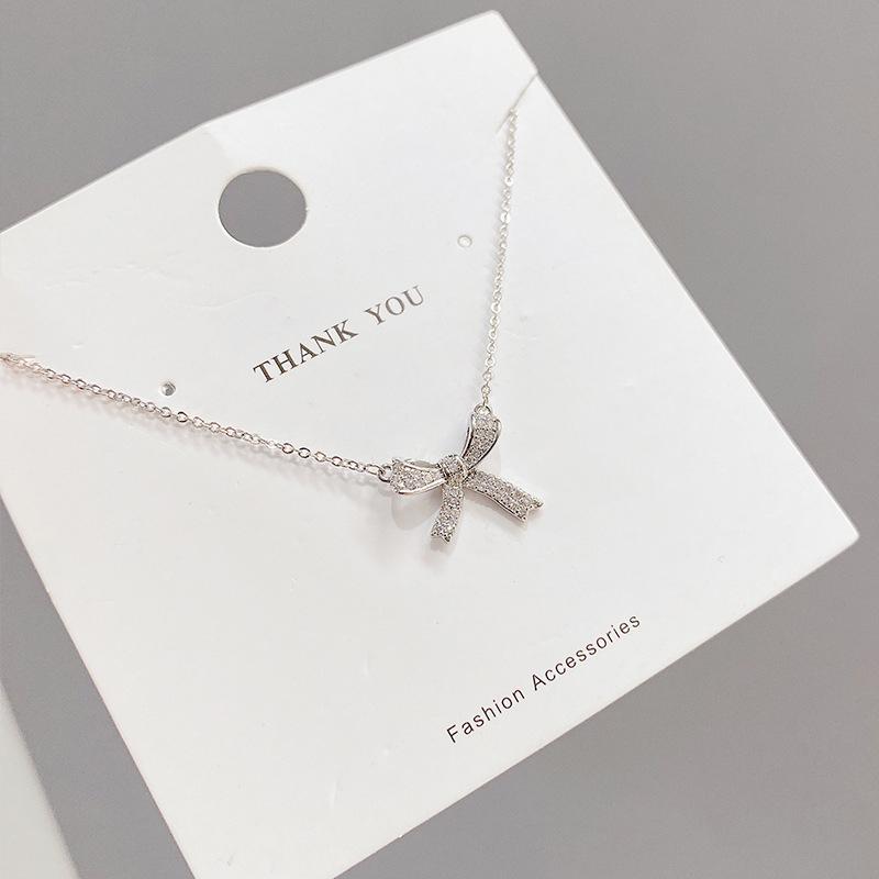 New 925 Sterling Silver Bow Necklace With a Charming Geometric Pendant—The Perfect Birthday Gift for Women, Exquisite Jewelry платиновый
New 925 Sterling Silver Bow Necklace With a Charming Geometric Pendant—The Perfect Birthday Gift for Women, Exquisite Jewelry платиновый