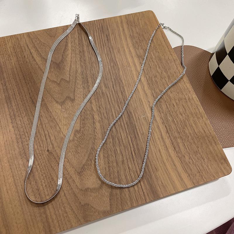 2023 Retro European-American Minimalist Double-Layer Necklace for Women - Versatile Niche Clavicle Chain B894
2023 Retro European-American Minimalist Double-Layer Necklace for Women - Versatile Niche Clavicle Chain B894