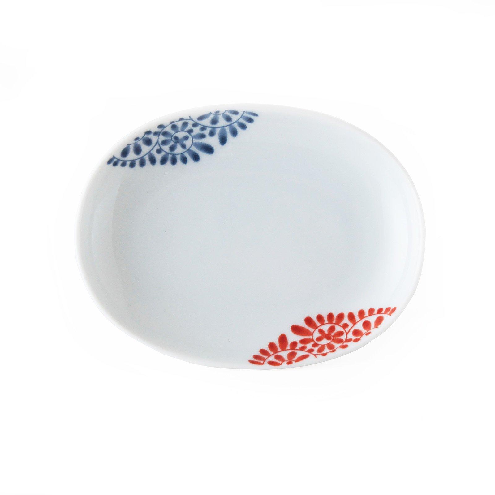 Hasami ware small plate oval small plate octopus arabesque W 10cm x D 8cm x H / two-color approx. 1.7cm
Hasami ware small plate oval small plate octopus arabesque W 10cm x D 8cm x H / two-color approx. 1.7cm
