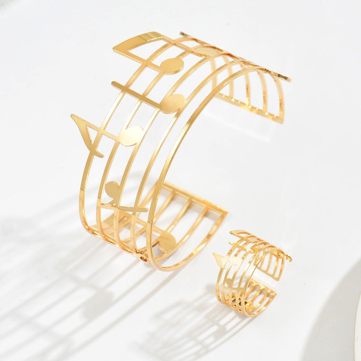 Комплект украшений «Взрыв ветра», геометрический преувеличенный дизайн, металлический гладкий браслет и кольцо, универсальный
Комплект украшений «Взрыв ветра», геометрический преувеличенный дизайн, металлический гладкий браслет и кольцо, универсальный