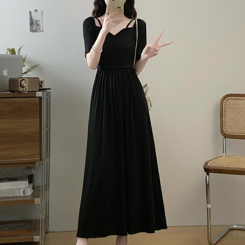 Платье во французском стиле с коротким рукавом и V-образным вырезом, длинное, модное, лето 2025, облегающее, с открытыми плечами, черное, для женщин XXXL
Платье во французском стиле с коротким рукавом и V-образным вырезом, длинное, модное, лето 2025, облегающее, с открытыми плечами, черное, для женщин XXXL