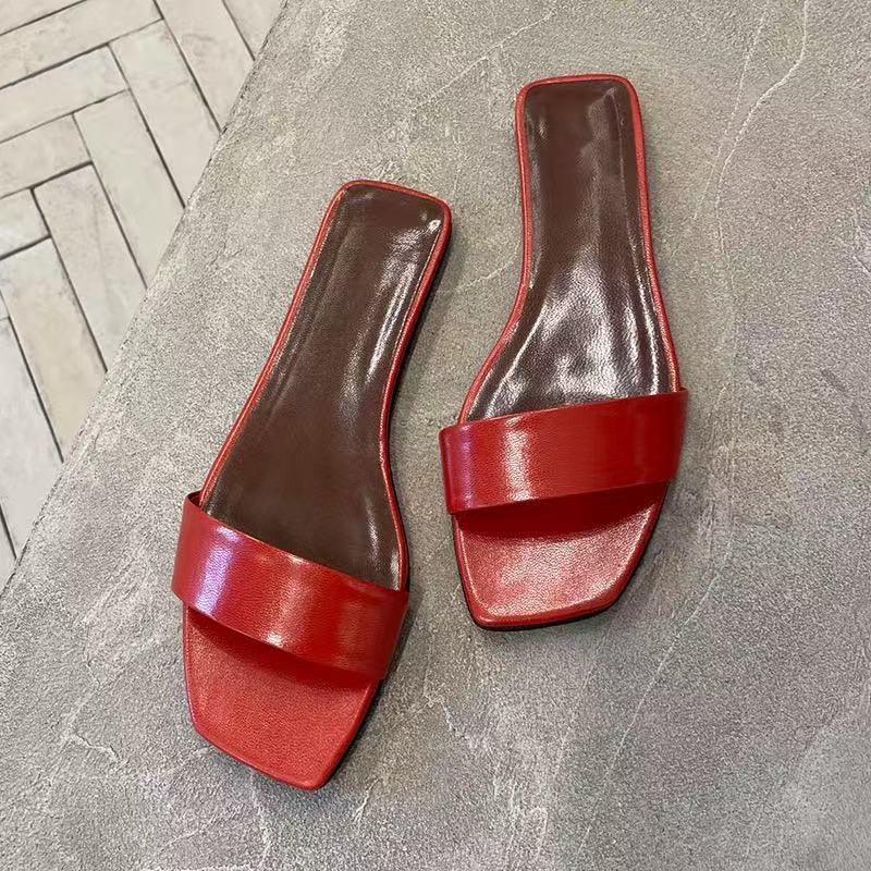 Sheepskin version versatile fashion simple one-word slippers wear flat bottom square head high-end open-toed sandals 34 чорний
Sheepskin version versatile fashion simple one-word slippers wear flat bottom square head high-end open-toed sandals 34 чорний