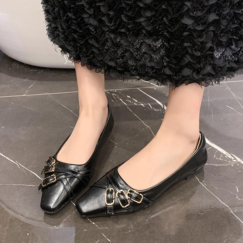2025 spring and autumn new solid color light mouth Mary Jane fashion simple square head large size women s fashion shoes 35 чорний
2025 spring and autumn new solid color light mouth Mary Jane fashion simple square head large size women s fashion shoes 35 чорний