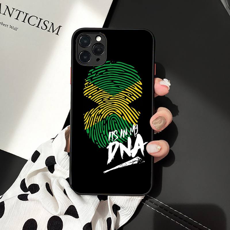 FHNBLJ Retro Jamaica National Flag Phone Case for iPhone 11 12 13 mini pro XS MAX 8 7 6 6S Plus X 5S SE 2020 XR case iphone 11
FHNBLJ Retro Jamaica National Flag Phone Case for iPhone 11 12 13 mini pro XS MAX 8 7 6 6S Plus X 5S SE 2020 XR case iphone 11