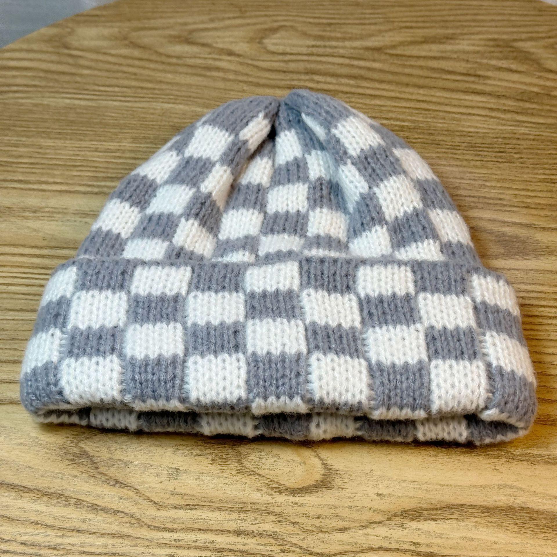 Knitted woolen hat for women, autumn and winter, color-blocking plaid, warm ear protection, cold weather cap, head wrap hat, Korean style, Adult54-62Average Size сірий колір
Knitted woolen hat for women, autumn and winter, color-blocking plaid, warm ear protection, cold weather cap, head wrap hat, Korean style, Adult54-62Average Size сірий колір