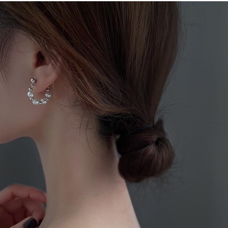 Korean Fashion S925 Sterling Silver Pearl Earrings with Versatile Ear Hooks – Light Luxury and Stylish Design for Women 925 Silver
Korean Fashion S925 Sterling Silver Pearl Earrings with Versatile Ear Hooks – Light Luxury and Stylish Design for Women 925 Silver