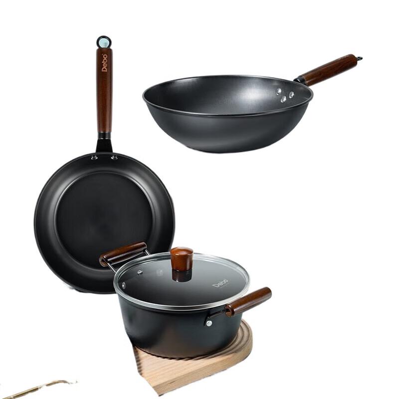 Debo Russell 3-Piece Cookware Set
Debo Russell 3-Piece Cookware Set