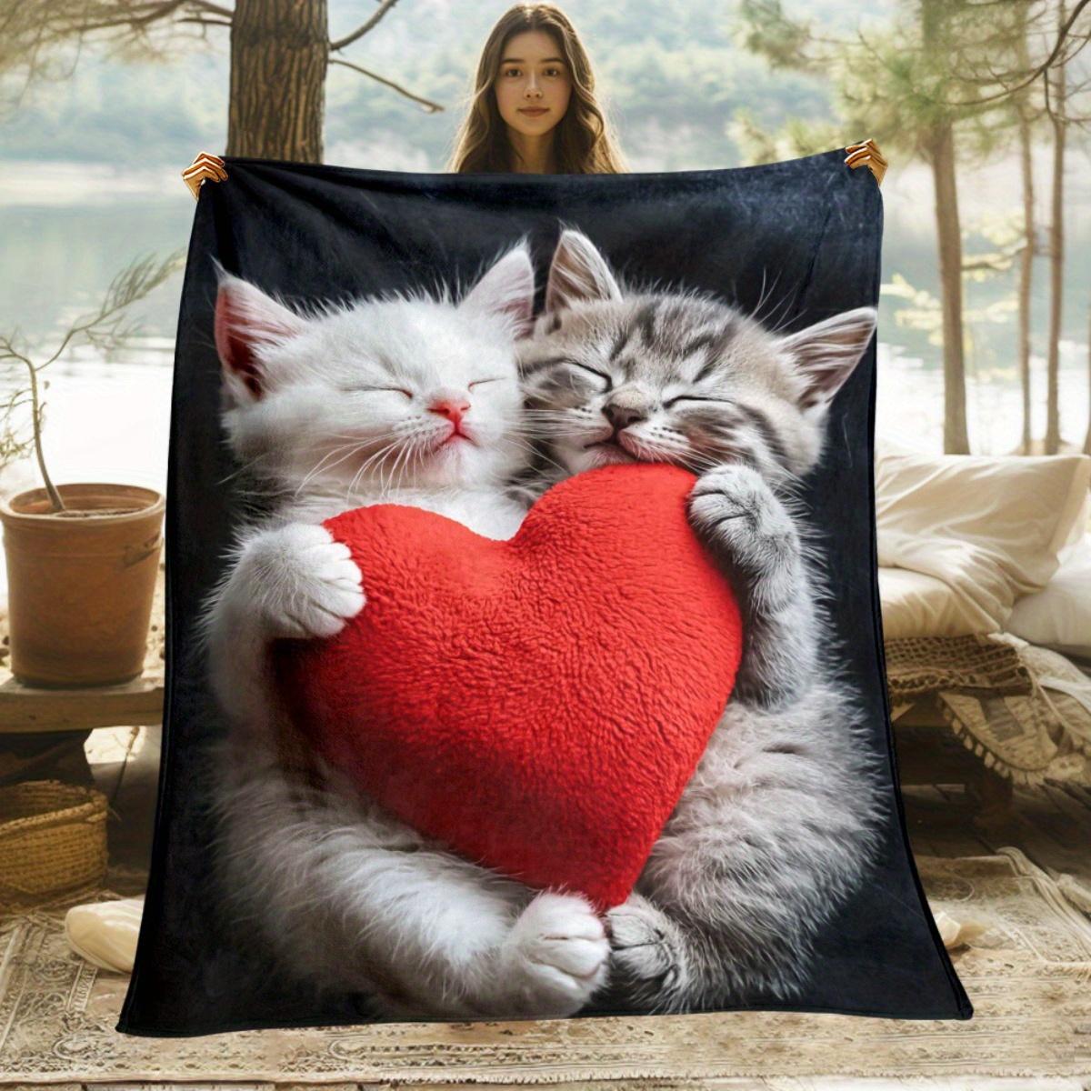 1pc Cute Cats Holding Heart Fleece Blanket Adorable Pet Lover Gift Soft Warm Throw Pillow Cover Bedroom Decor 75x100cm
1pc Cute Cats Holding Heart Fleece Blanket Adorable Pet Lover Gift Soft Warm Throw Pillow Cover Bedroom Decor 75x100cm