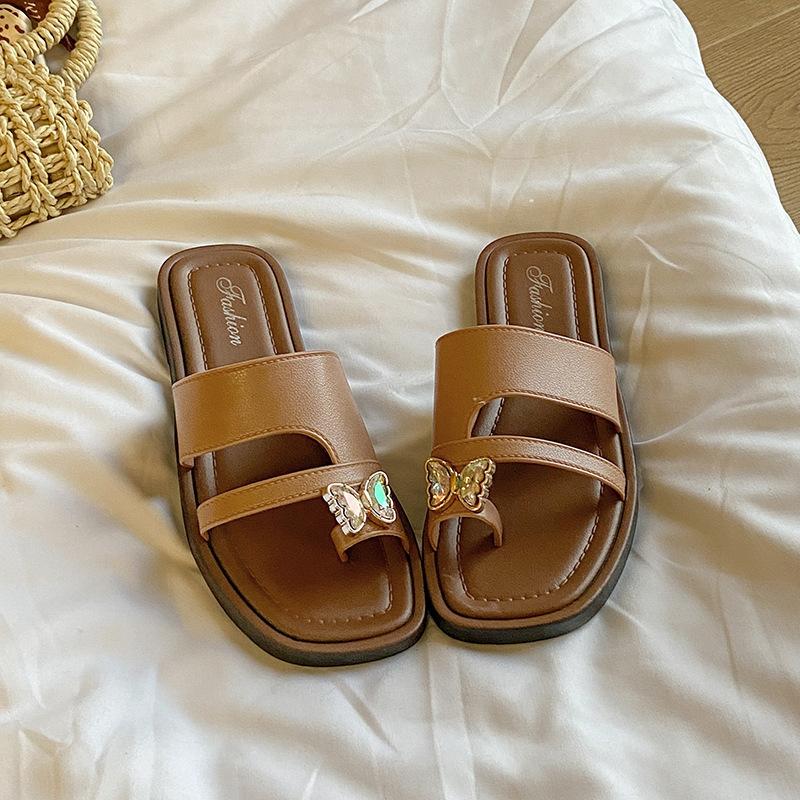 Fashion set toe cool slippers women s spring and summer new outer wear high value versatile flat bottom beach non-slip butterfly one-word drag 40-41 (one size smaller)
Fashion set toe cool slippers women s spring and summer new outer wear high value versatile flat bottom beach non-slip butterfly one-word drag 40-41 (one size smaller)