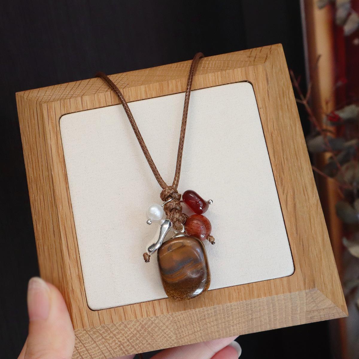 Natural Tiger s Eye Stone Red Agate Blue Stone Fashion Necklacefashion women daily jewelry gift
Natural Tiger s Eye Stone Red Agate Blue Stone Fashion Necklacefashion women daily jewelry gift