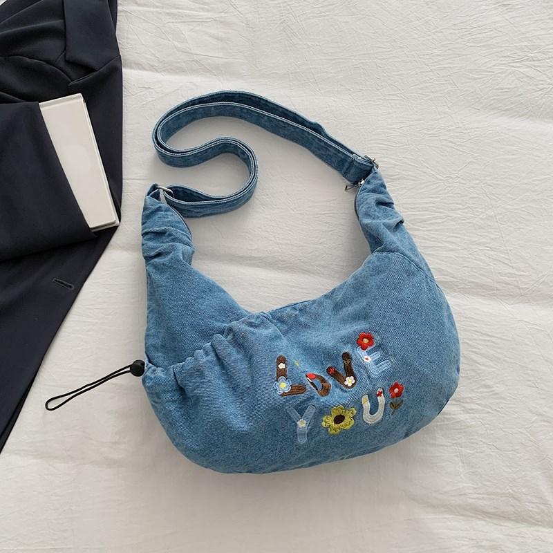 New Crossbody Bag Wrinkled Embroidery Letters Washed Denim Hobo Bag Lazy Style Comfortable and Versatile Texture Shoulder Bags світло-синій колір
New Crossbody Bag Wrinkled Embroidery Letters Washed Denim Hobo Bag Lazy Style Comfortable and Versatile Texture Shoulder Bags світло-синій колір
