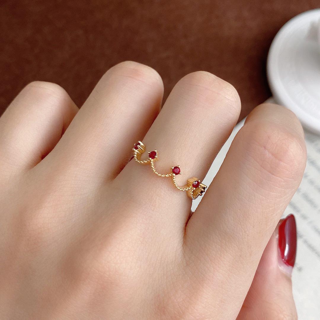 S925 Sterling Silver Crown Index Finger Ring: Women s Fashion, Simple, Versatile Design US Size 8
S925 Sterling Silver Crown Index Finger Ring: Women s Fashion, Simple, Versatile Design US Size 8