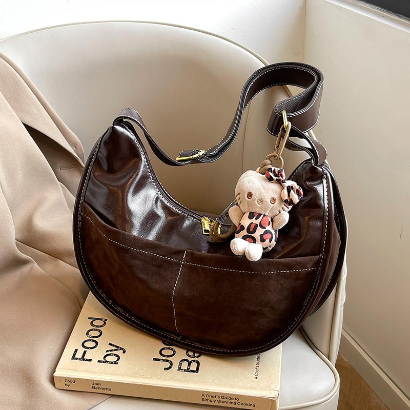 Ретро матовая большая вместительная сумка-тоут ретро сумка через плечо дизайн подмышечная сумка-ведро no pendant темно-коричневого
Ретро матовая большая вместительная сумка-тоут ретро сумка через плечо дизайн подмышечная сумка-ведро no pendant темно-коричневого