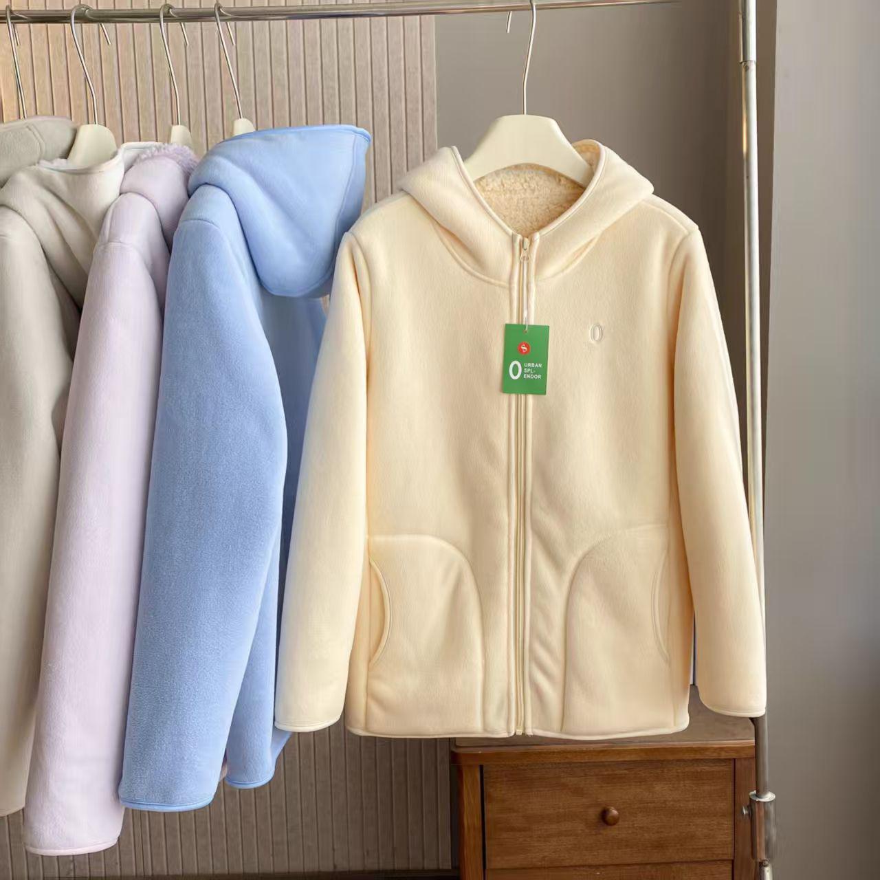 Autumn/Winter Couples Double-Sided Fleece Hoodie Jacket L for 120-135 lbs світло-жовтого кольору
Autumn/Winter Couples Double-Sided Fleece Hoodie Jacket L for 120-135 lbs світло-жовтого кольору